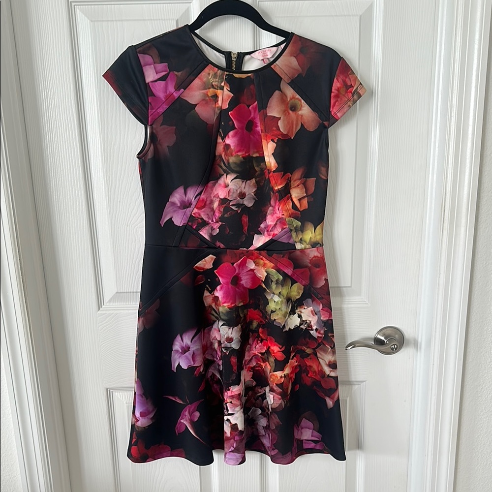 Ted Baker Floral Cap Sleeve Dress scuba size 3 European